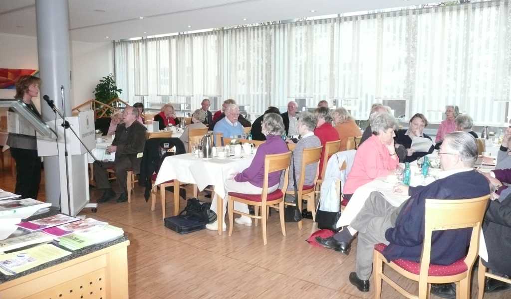 Frau Annette Höne informiert BRH-Senioren